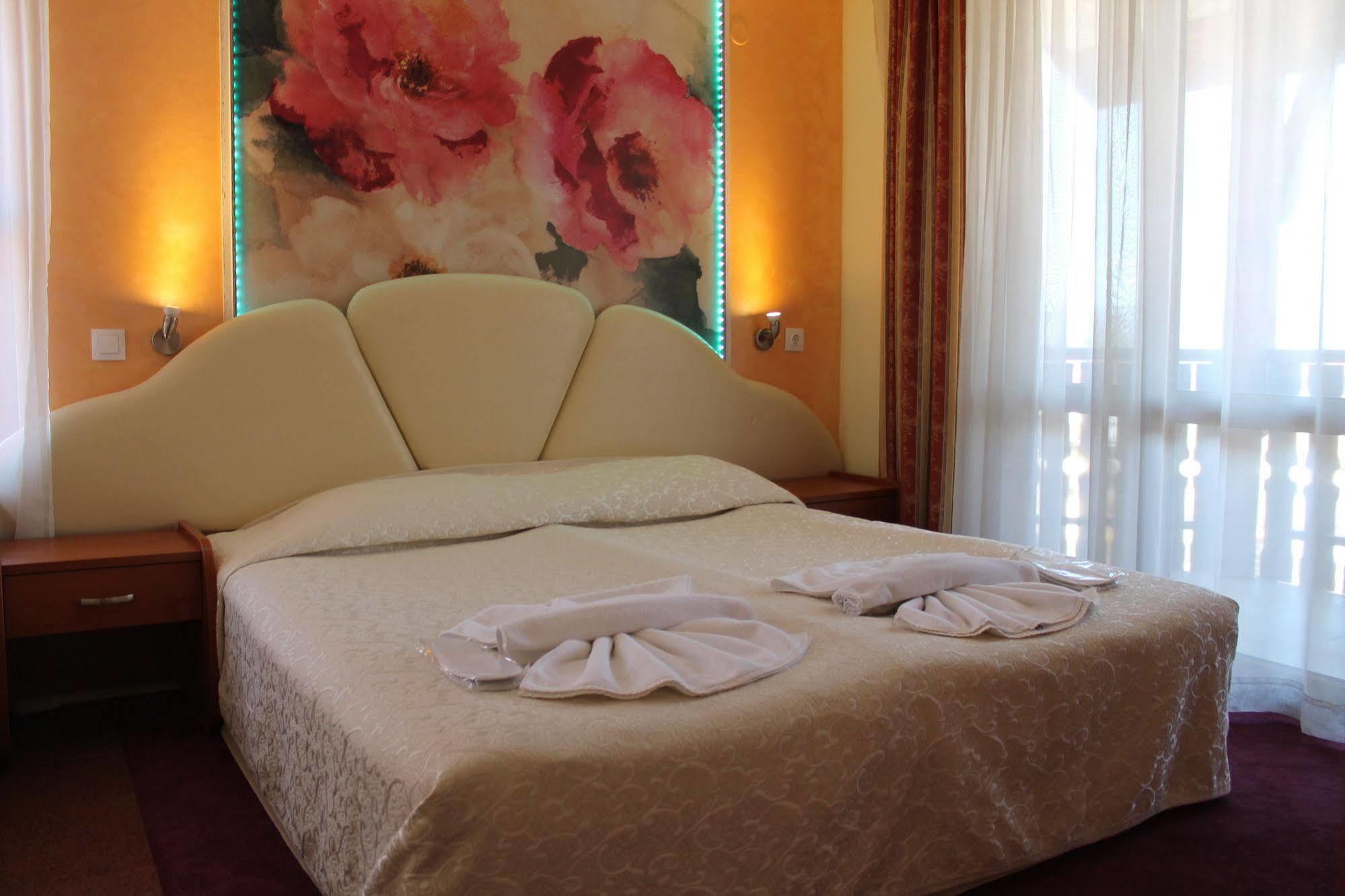 Elegant Hotel Bansko Exterior photo